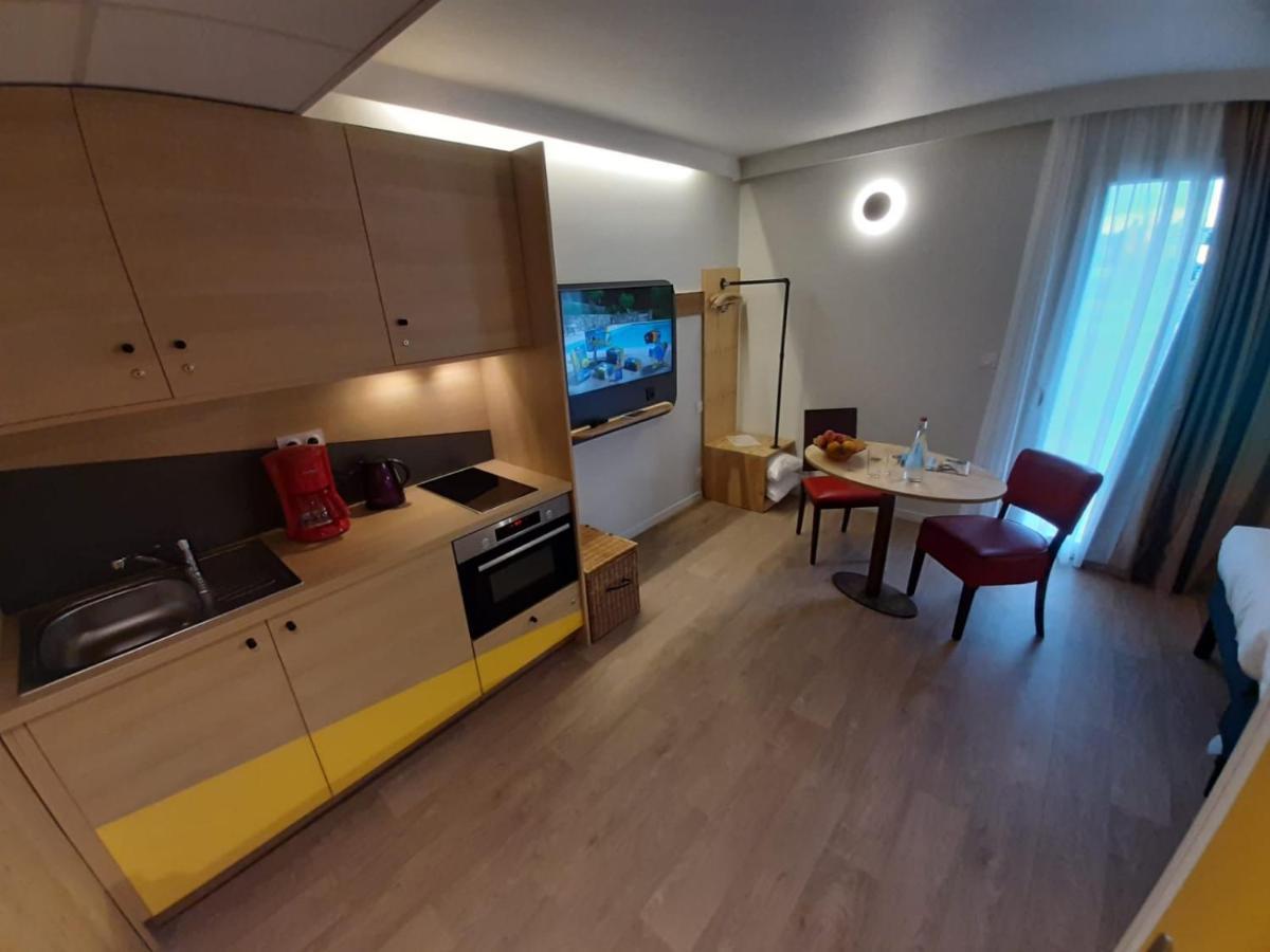 Greet Hotel Castets Coeur Des Landes Esterno foto